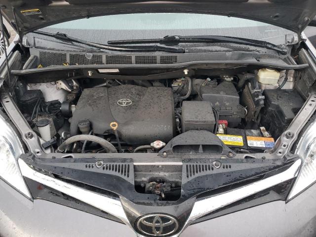 Photo 12 from auction – 2018 TOYOTA SIENNA LE with VIN 5TDKZ3DC1JS941475