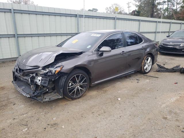 TOYOTA CAMRY SE 2022 with VIN 4T1G11AK2NU656150 - Photo from auction