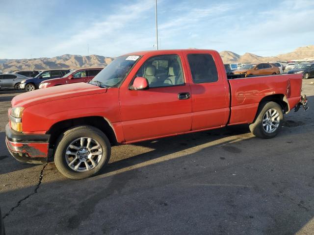 CHEVROLET SILVERADO 2004 with VIN 2GCEC19TX41358751 - Photo from auction