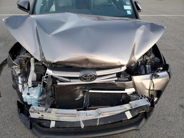 Photo 12 from auction – 2017 TOYOTA HIGHLANDER with VIN 5TDJZRFH1HS370880
