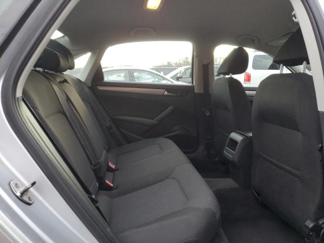 Photo 10 from auction – 2012 VOLKSWAGEN PASSAT S with VIN 1VWAP7A38CC026170