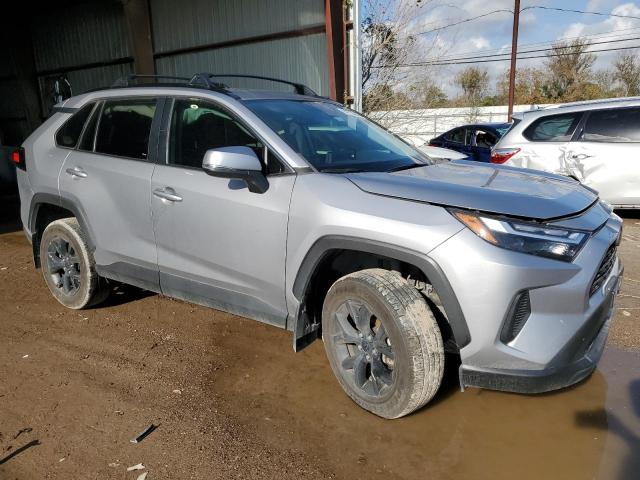 Photo 4 from auction – 2023 TOYOTA RAV4 XLE with VIN 2T3W1RFV6PC232379