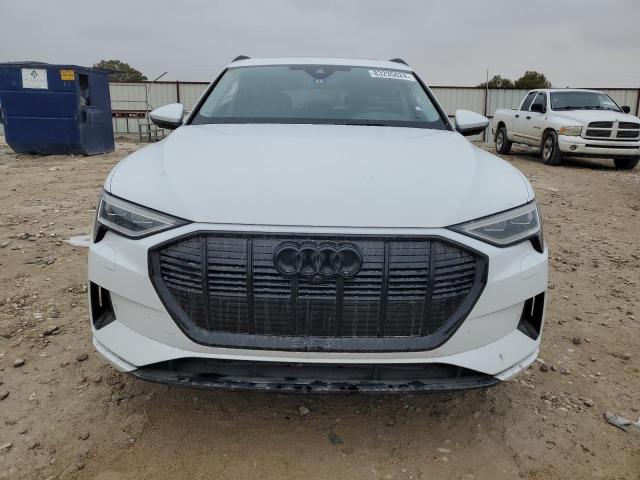 Снимка 5 от търг – 2022 AUDI E-TRON PRE с VIN WA1AAAGE4NB042461