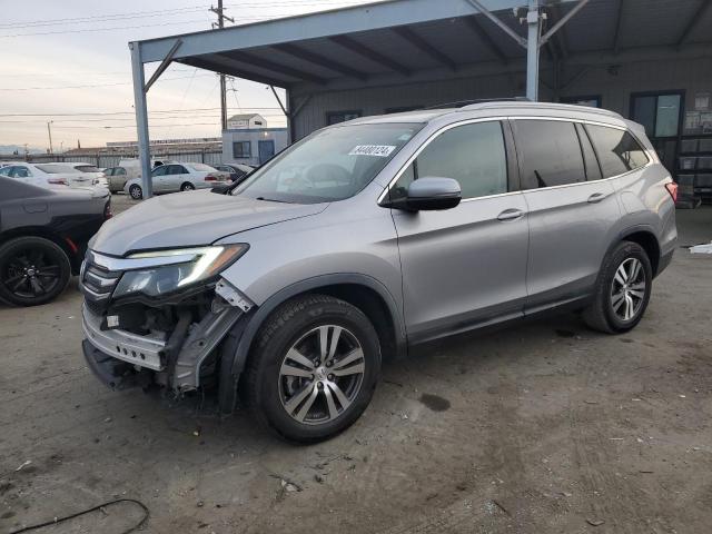 HONDA PILOT EXL 2017 with VIN 5FNYF5H50HB016548 - Photo from auction