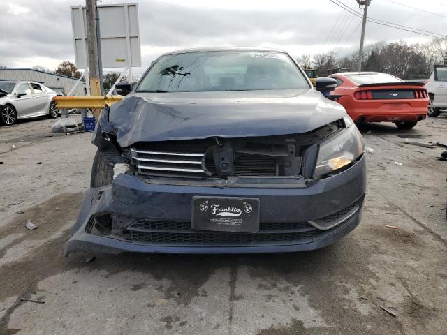 Photo 5 from auction – 2015 VOLKSWAGEN PASSAT S with VIN 1VWAT7A37FC005567