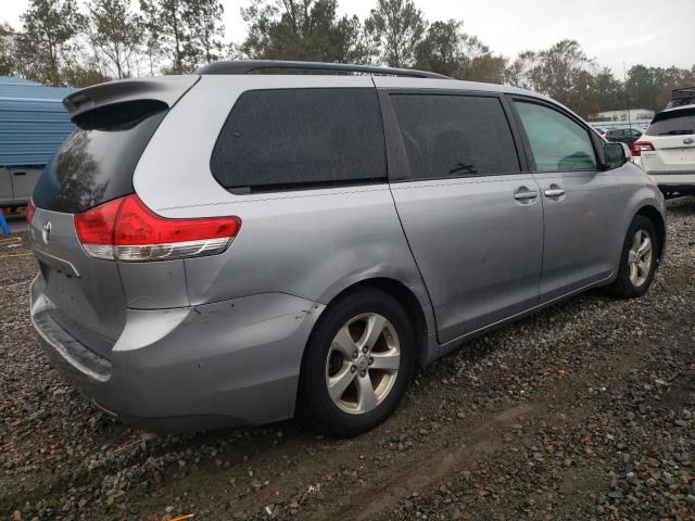 Photo 3 from auction – 2013 TOYOTA SIENNA with VIN 5TDKK3DC2DS310243