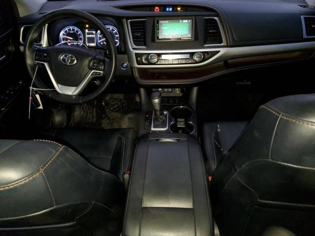 Photo 8 from auction – 2018 TOYOTA HIGHLANDER with VIN 5TDJZRFH7JS558406