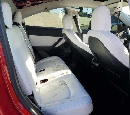 Photo 11 from auction – 2021 TESLA MODEL Y with VIN 5YJYGDEF9MF194666