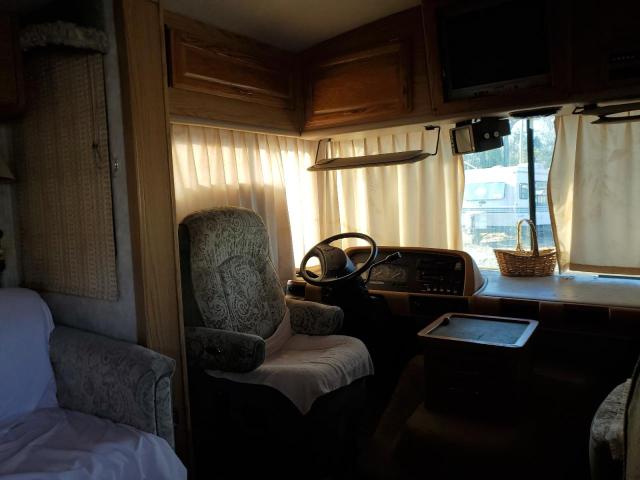 Photo 5 from auction – 1997 FLEETWOOD BOUNDER with VIN 3FCMF53G6VJA16988