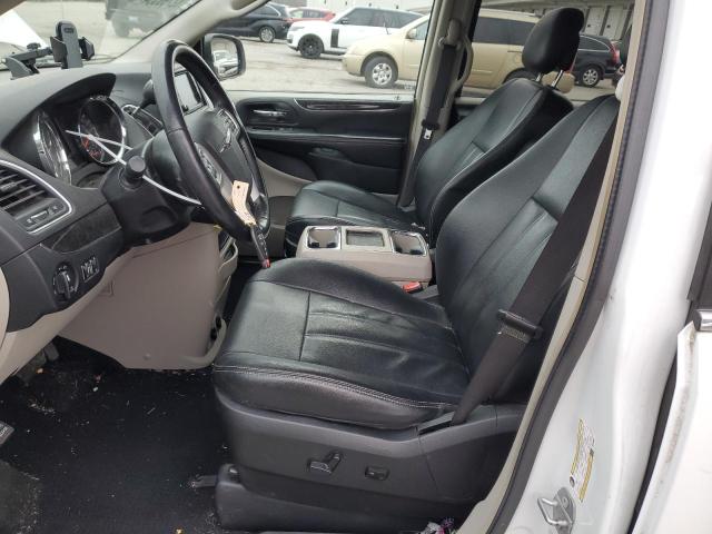 Photo 7 from auction – 2016 CHRYSLER TOWN & COU with VIN 2C4RC1BG4GR120687