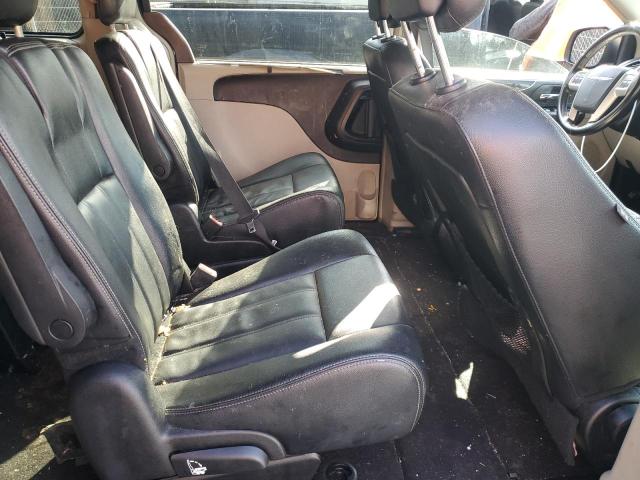 Photo 11 from auction – 2016 CHRYSLER TOWN & COU with VIN 2C4RC1BG8GR239570