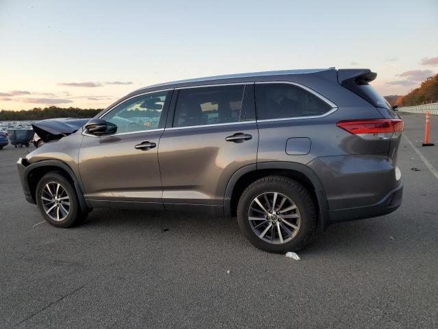 Photo 2 from auction – 2017 TOYOTA HIGHLANDER with VIN 5TDJZRFH1HS370880