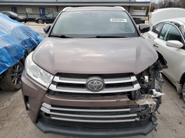 Photo 5 from auction – 2017 TOYOTA HIGHLANDER with VIN 5TDKZRFH8HS221998