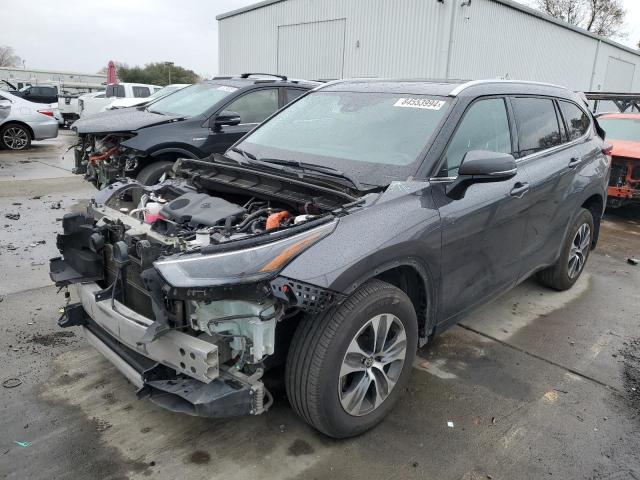 TOYOTA HIGHLANDER 2022 z numerem VIN 5TDHBRCH0NS553352 - Zdjęcie z aukcji