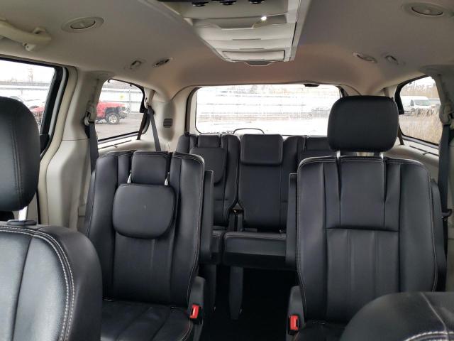 Photo 10 from auction – 2016 CHRYSLER TOWN & COU with VIN 2C4RC1BG2GR133096