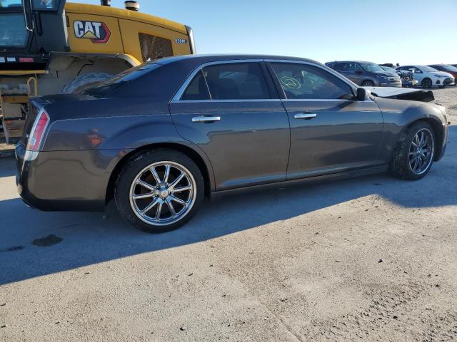 Photo 3 from auction – 2013 CHRYSLER 300C VARVA with VIN 2C3CCADT3DH703614