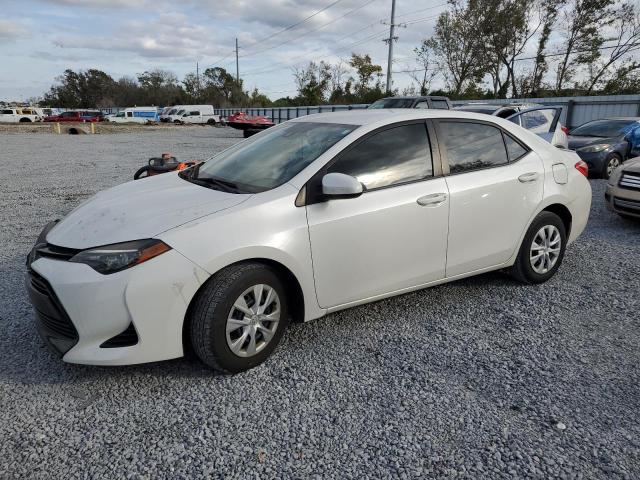Zdjęcie 1 z aukcji – 2017 TOYOTA COROLLA LE z VIN 5YFBPRHE5HP670346