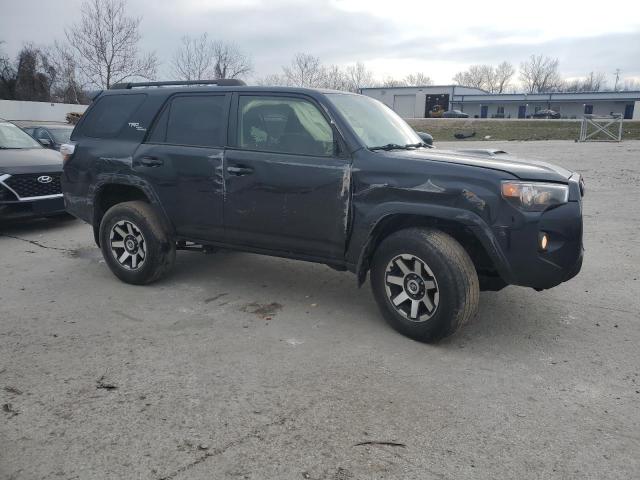 Photo 4 from auction – 2019 TOYOTA 4RUNNER SR with VIN JTEBU5JR2K5665765