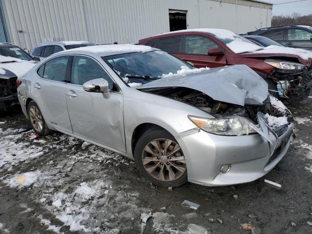 Photo 4 from auction – 2013 LEXUS ES 300H with VIN JTHBW1GGXD2015825