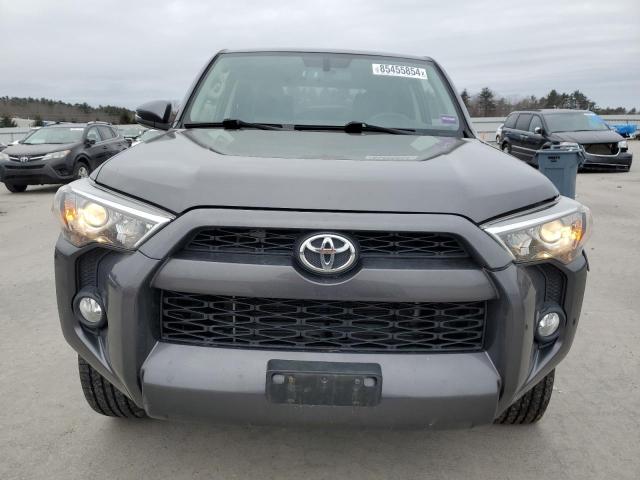 Photo 5 from auction – 2018 TOYOTA 4RUNNER SR with VIN JTEBU5JR1J5539265