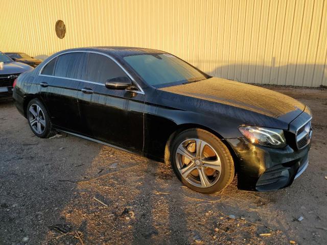 Photo 4 from auction – 2017 MERCEDES-BENZ E 300 with VIN WDDZF4JB8HA066756