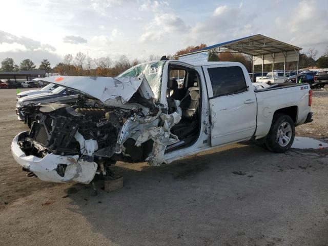 CHEVROLET SILVERADO 2018 with VIN 3GCUKREC2JG424165 - Photo from auction