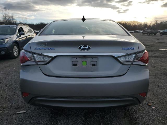 Photo 6 from auction – 2011 HYUNDAI SONATA HYB with VIN KMHEC4A42BA013167