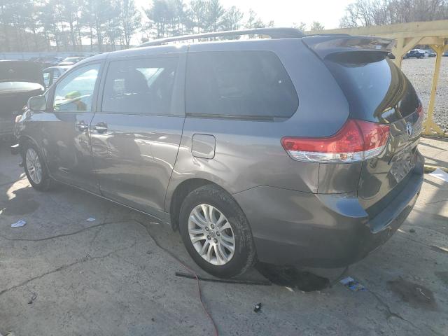 Photo 2 from auction – 2014 TOYOTA SIENNA XLE with VIN 5TDYK3DC4ES413613