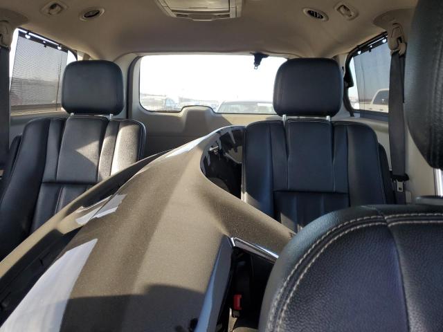 Photo 10 from auction – 2016 CHRYSLER TOWN & COU with VIN 2C4RC1BG9GR150655