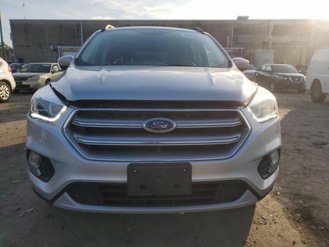 Photo 5 from auction – 2017 FORD ESCAPE SE with VIN 1FMCU9GD9HUB37517