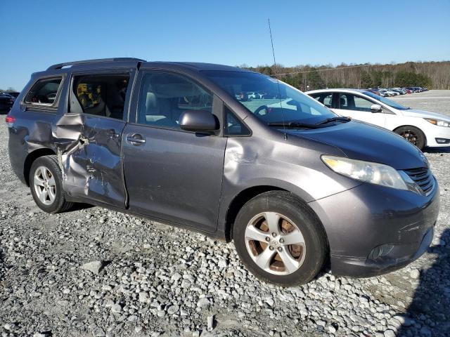 Photo 4 from auction – 2013 TOYOTA SIENNA LE with VIN 5TDKK3DC9DS291416
