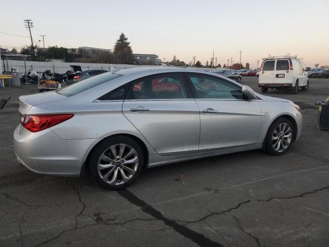 Photo 3 from auction – 2012 HYUNDAI SONATA SE with VIN 5NPEC4ACXCH373616