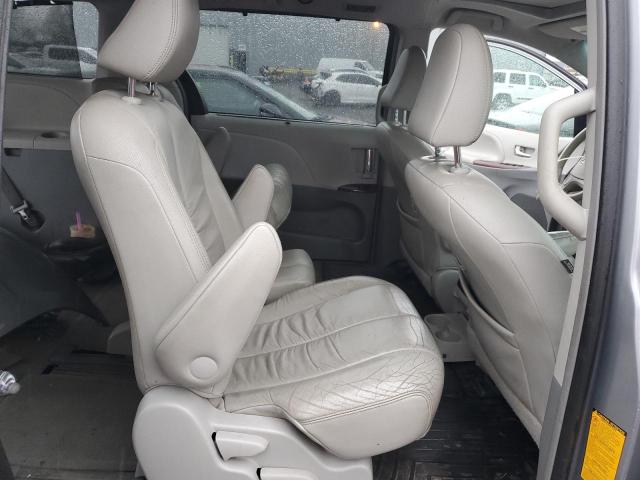 Photo 11 from auction – 2011 TOYOTA SIENNA XLE with VIN 5TDYK3DC6BS153338