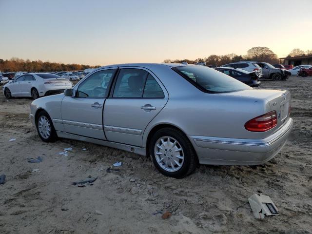 Photo 2 from auction – 2001 MERCEDES-BENZ E 320 with VIN WDBJF65J11B229041