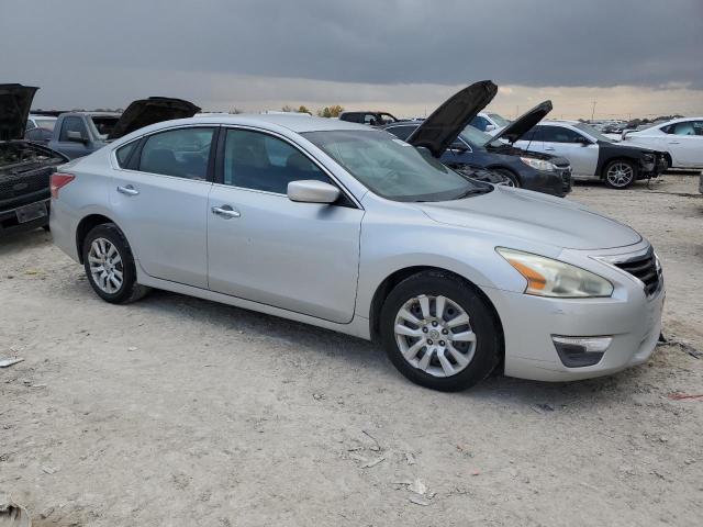 Photo 4 from auction – 2013 NISSAN ALTIMA 2.5 with VIN 1N4AL3AP5DN526504