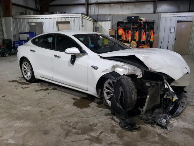 Photo 4 from auction – 2016 TESLA MODEL S with VIN 5YJSA1E15GF170475