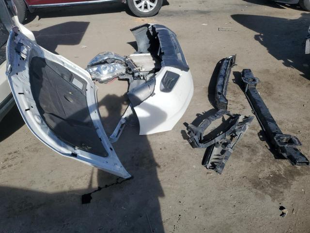 Photo 13 from auction – 2016 SUBARU FORESTER 2 with VIN JF2SJADC1GH537103