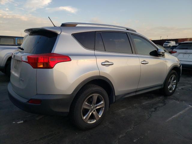 Photo 3 from auction – 2015 TOYOTA RAV4 XLE with VIN JTMWFREVXFD059351