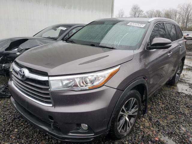 TOYOTA HIGHLANDER 2016 مع رقم تعريف المركبة 5TDJKRFH8GS267720 - صورة من المزاد