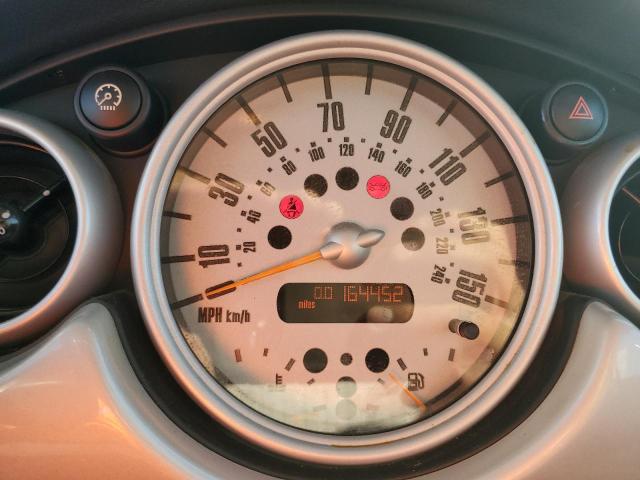 Photo 9 from auction – 2004 MINI COOPER with VIN WMWRC33434TC53820