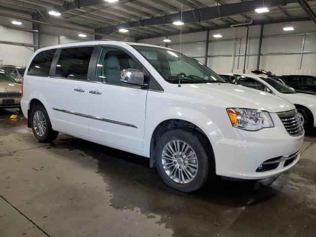 Photo 4 from auction – 2013 CHRYSLER TOWN & COU with VIN 2C4RC1CG5DR540856