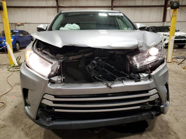 Photo 5 from auction – 2019 TOYOTA HIGHLANDER with VIN 5TDJZRFH9KS940969