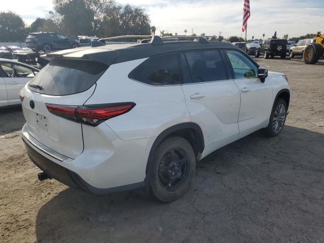 Photo 3 from auction – 2020 TOYOTA HIGHLANDER with VIN 5TDEBRCH8LS003137