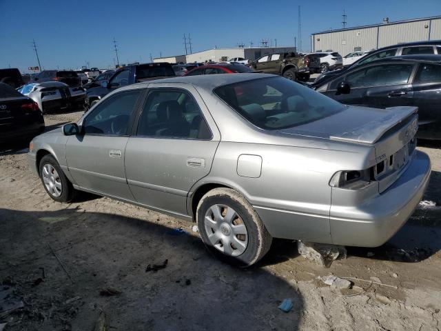 Photo 2 from auction – 2000 TOYOTA CAMRY CE with VIN JT2BG22K5Y0432389