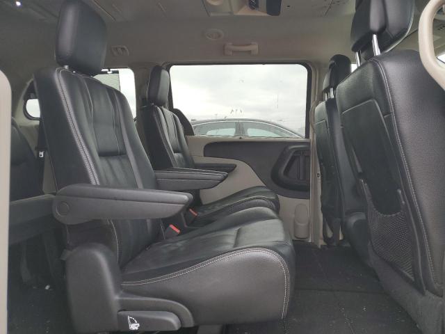 Photo 11 from auction – 2013 CHRYSLER TOWN & COU with VIN 2C4RC1CG4DR583486