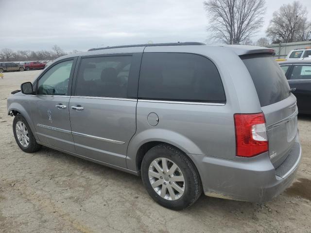 Photo 2 from auction – 2016 CHRYSLER TOWN & COU with VIN 2C4RC1BG4GR113903