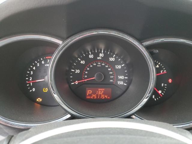 Photo 9 from auction – 2011 KIA SORENTO BA with VIN 5XYKTDA26BG130580