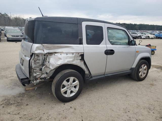 Photo 3 from auction – 2011 HONDA ELEMENT EX with VIN 5J6YH1H76BL000759