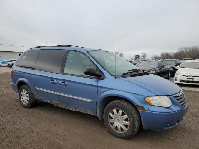 Photo 4 from auction – 2007 CHRYSLER TOWN & COU with VIN 2A4GP54L27R207804