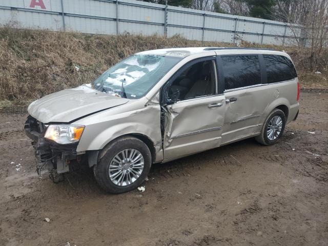 CHRYSLER TOWN & COU 2015 with VIN 2C4RC1CG7FR574137 - Photo from auction